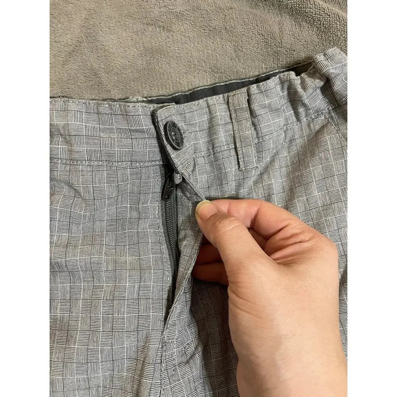 Micros Size 10 Boy Shorts Pattern Gray White Causal Streetwear Golf Lightweight - Picture 5 of 6